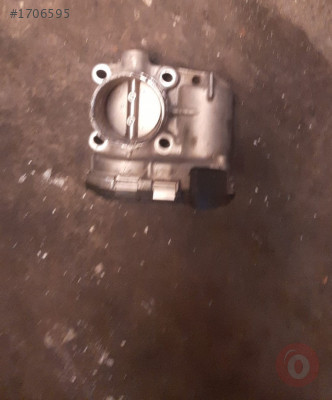 lancia 1.4 tjet çıkma gaz kelebeği