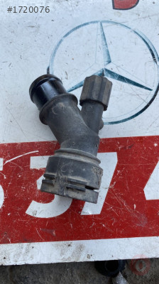 1J0121619A bora caddy leon polo radyatör üst su flanşı boru