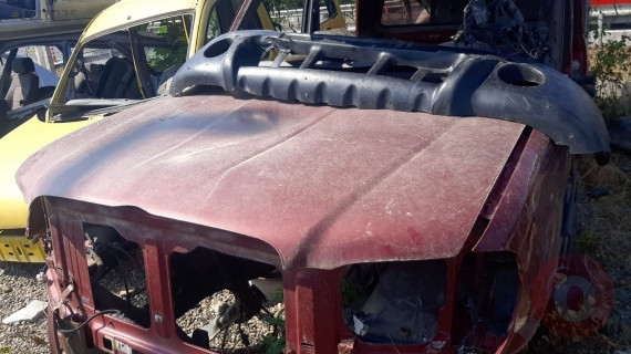 mahindra çıkma motor kaputu
