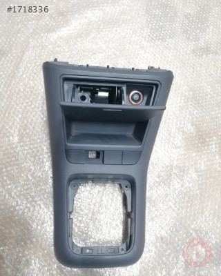 5M1857961E 5M1863487A ORTA KONSOL ÖN MUHAFAZALI KÜLLÜK
