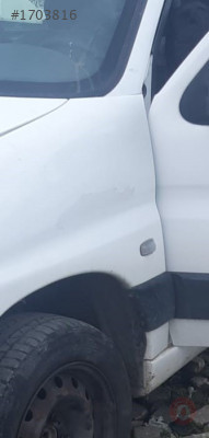 2000 model citroen berlingo 1.9 dizel çıkma sol ön çamurluk
