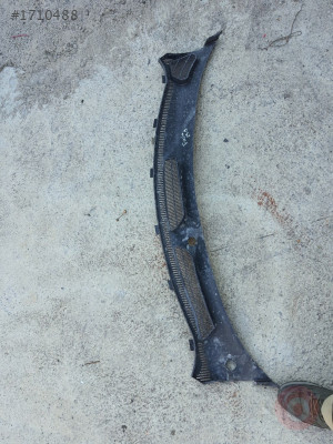 FORD FİESTA CAM ÖNÜ IZGARASI (09-13)