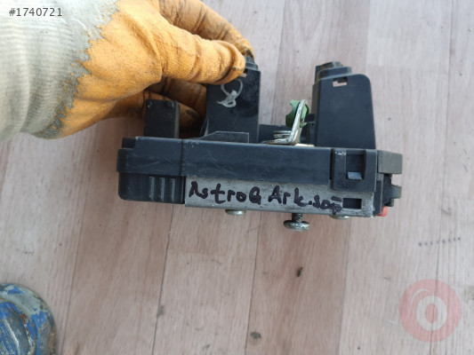 OPEL ASTRA G ARKA SAĞ KAPI KİLİDİ 13307224414135