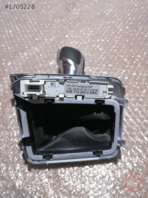 5GE713203C 5GE713203B VİTES TOPUZU VW GOLF 2014 >>