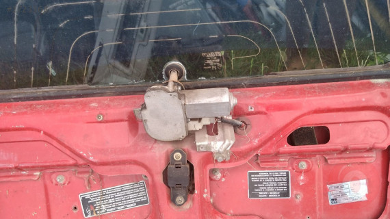 fiat uno çıkma arka silecek motor