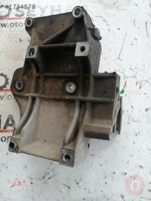 058260885C vw passat B5 1.8 apt klima kompresörü braketi