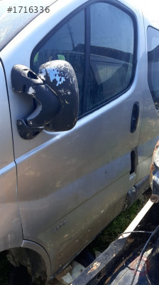 renault trafic çıkma sol ön kapı