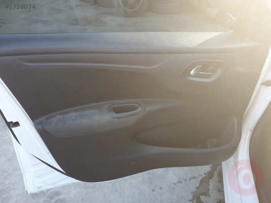 peugeot 301 2014 sol arka  kapı döşemesi (son fiyat)