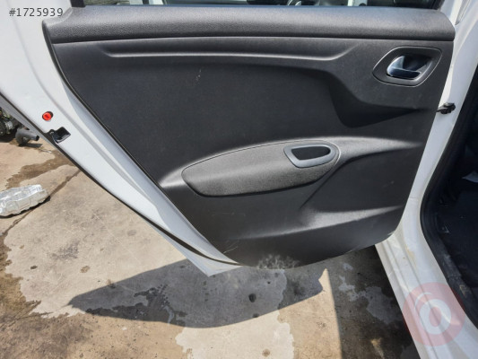 peugeot 301 2017 sol arka  kapı döşemesi (son fiyat)