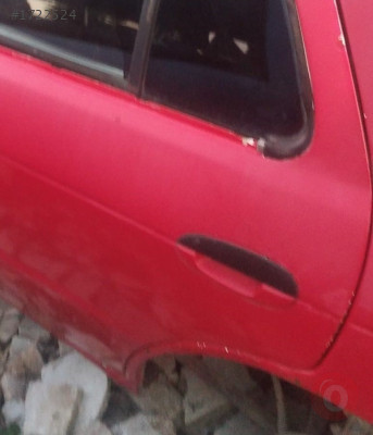 1996 kia sephia 1.6 16v benzinli çıkma sol arka kapı kolu