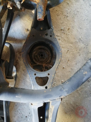 Volkswagen golf 6 sol arka helezon alt tablası