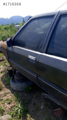 renault r21 çıkma sol ön kapı
