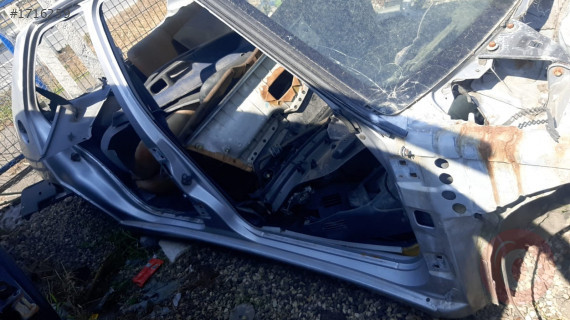peugeot 306 hb kesme sağ marşbiyel