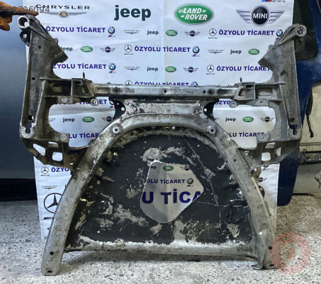 BMW E60 MOTOR ALT BEŞİK 6759462