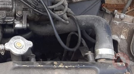 1996 kia sephia 1.6 16v benzinli çıkma radyatör borusu
