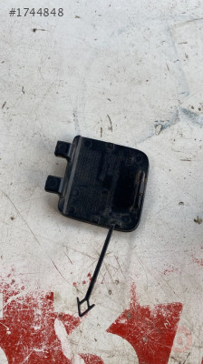 8W5807441 audi A4 B9 2016-19 arka tampon çeki demiri kapağı