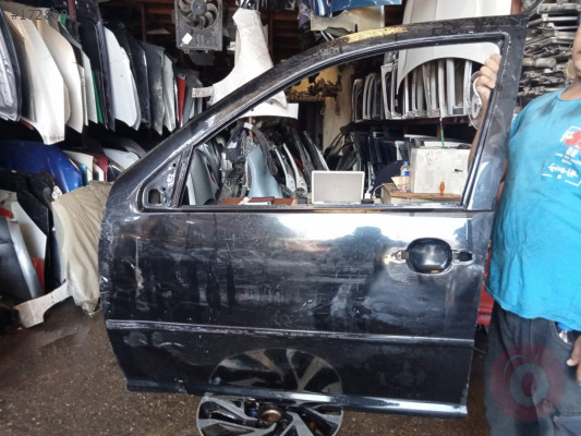 Volkswagen Bora sol ön kapı çıkma