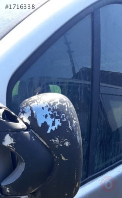 renault trafic çıkma sol ön kelebek camı