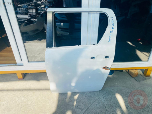 Toyota helux çıkma sol arka kapı