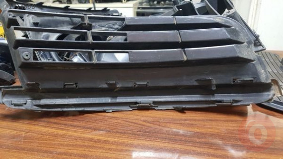 Volkswagen Golf 5 sol tampon ızgarası 2004-2009 çıkma