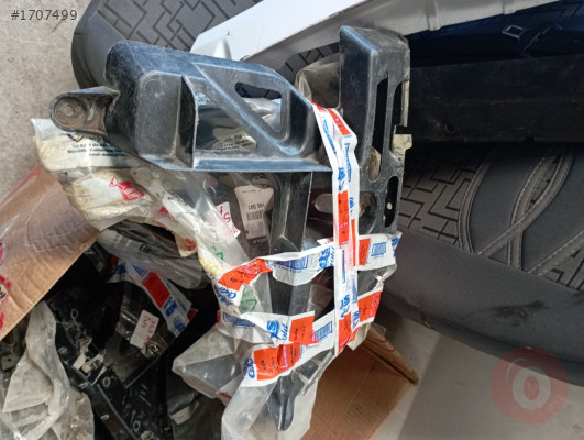 RENAULT MEGANE 2 SAĞ ARKA BRAKET