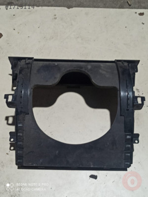 Land Rover Discovery IV Kapak Kaplama Çerçevesi Dişli Kolu C