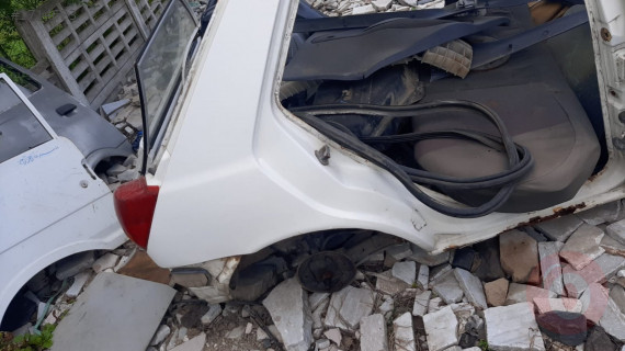 ford fiesta flair kesme sağ arka çamurluk
