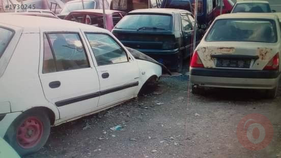 Dacia solenza sağ ön kapı çıkma yedek parça Mısırcıoğlu