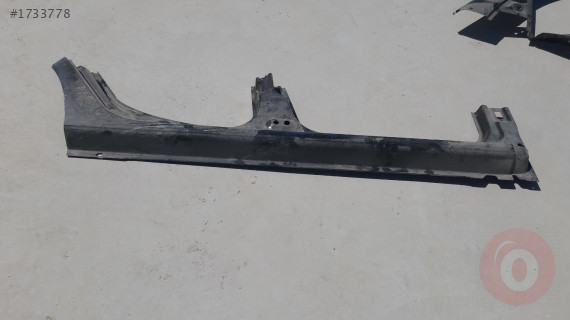 RENAULT CLİO SYMBOL TALYA  09/11 SAĞ MARŞBİYEL SACI