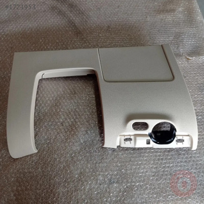 5C7858365C GÖĞÜS KAPLAMASI ALT SOL BEJ JETTA 2011>>2018
