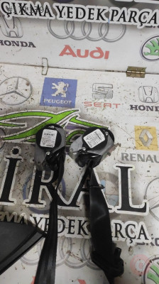2017 RENAULT CAPTUR ÖN SAĞ SOL EMNİYET KEMERLERİ