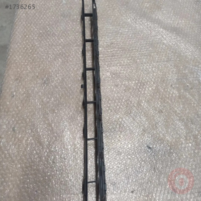 8V3807647B ÖN TAMPON ALT ORTA IZGARA AUDİ A3 2017>>2020