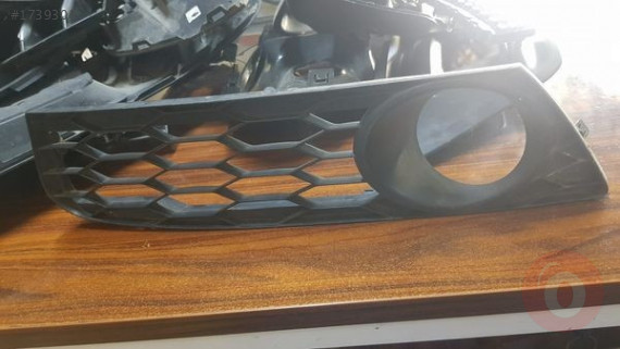 Honda Civic Sağ 2013 sis far kapağı çıkma