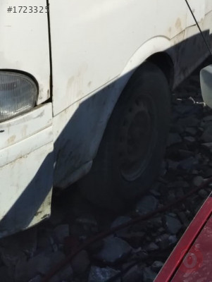 1998 model kia pregrio 2.7 çıkma sol ön jant lastik
