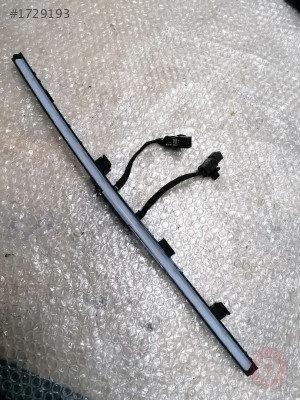 5H1947096 5H1947096A ÖN GÖĞÜS SAĞ AYDINLATMA LEDİ VW GOLF 2020 >>