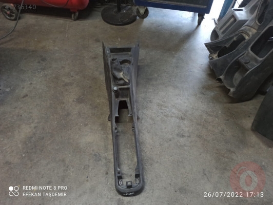 Fiat Linea Orta Vites Konsolu Çıkma Orjinal Hatasız