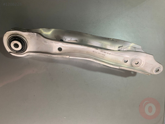 AUDİ A4 A5 16-19 SALINCAK ARKA 8W0505311H