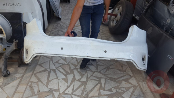 FORD FOCUS 4 SEDAN ÇIKMA ARKA TAMPON ORJİNAL