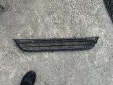 Oto Çıkma Parça / Volkswagen / Passat / Tampon / Orta Izgara / Çıkma Parça 
