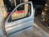 Oto Çıkma Parça / Peugeot / Partner / Oto Cam / Kapı Camları / Çıkma Parça 