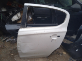 Opel Corsa sol arka kapi
