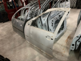 Oto Çıkma Parça / Volkswagen / Bora / Kaporta & Karoser / Sol Ön Kapı / Çıkma Parça 
