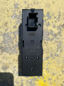 Oto Çıkma Parça / Volkswagen / Passat / Oto Cam / Cam Düğmesi / Çıkma Parça 