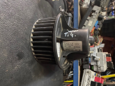 Oto Çıkma Parça / Volkswagen / Transporter / Kalorifer / Kalorifer Motoru / Çıkma Parça 