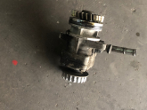 Oto Çıkma Parça / Volkswagen / Transporter / Direksiyon / Direksiyon Pompası / Çıkma Parça 
