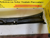 Oto Çıkma Parça / Renault / Kangoo / Oto Cam / Ön Cam Izgarası / Çıkma Parça 