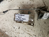 Oto Çıkma Parça / Mitsubishi / L300 / Kaporta & Karoser / Kapı Kilidi / Çıkma Parça 