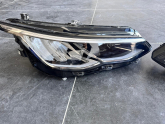 Oto Çıkma Parça / Volkswagen / Golf / Far & Stop / Sağ Ön Far / Çıkma Parça 