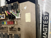 Oto Çıkma Parça / Renault / Clio / Elektrik / Sigorta Kutusu / Çıkma Parça 