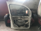 Oto Çıkma Parça / Renault / Kangoo / Kaporta & Karoser / Sol Ön Kapı / Çıkma Parça 
